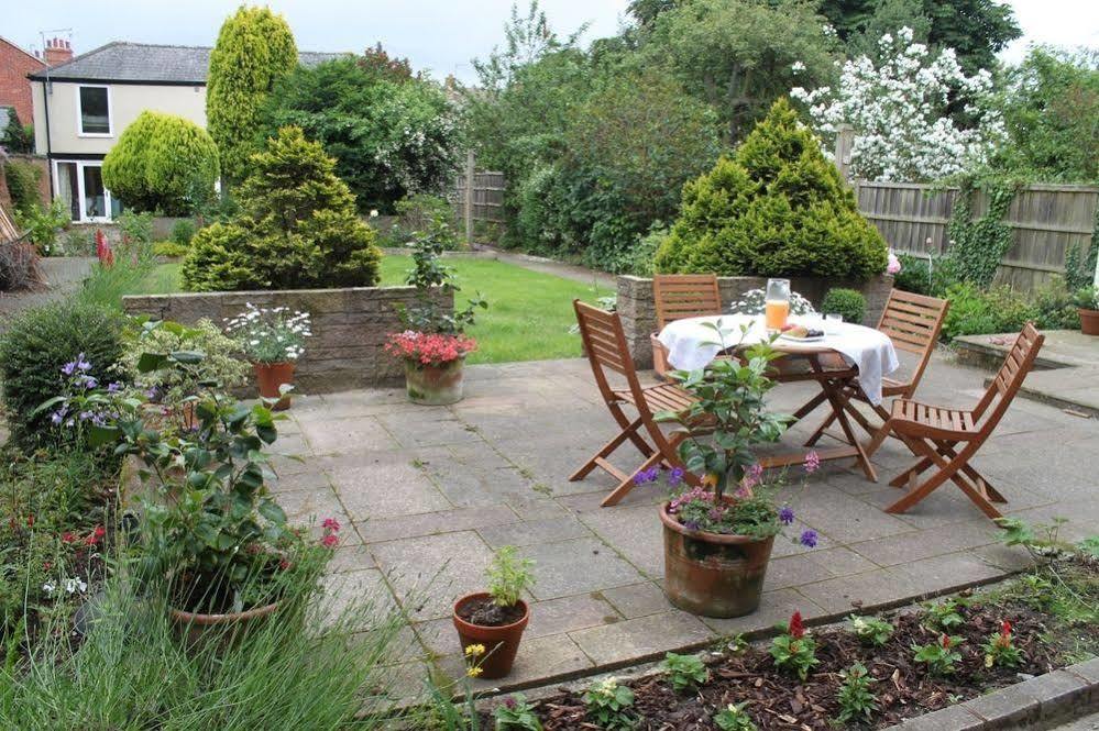 The Lions Bed and Breakfast Newark upon Trent Εξωτερικό φωτογραφία